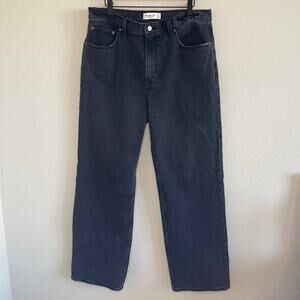Abercrombie High Rise 90s Relaxed Jean Black - Size 32/14L